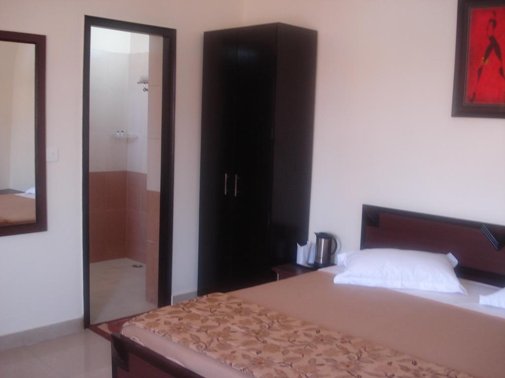 Hotel Utsav Ντεχραντούν Εξωτερικό φωτογραφία