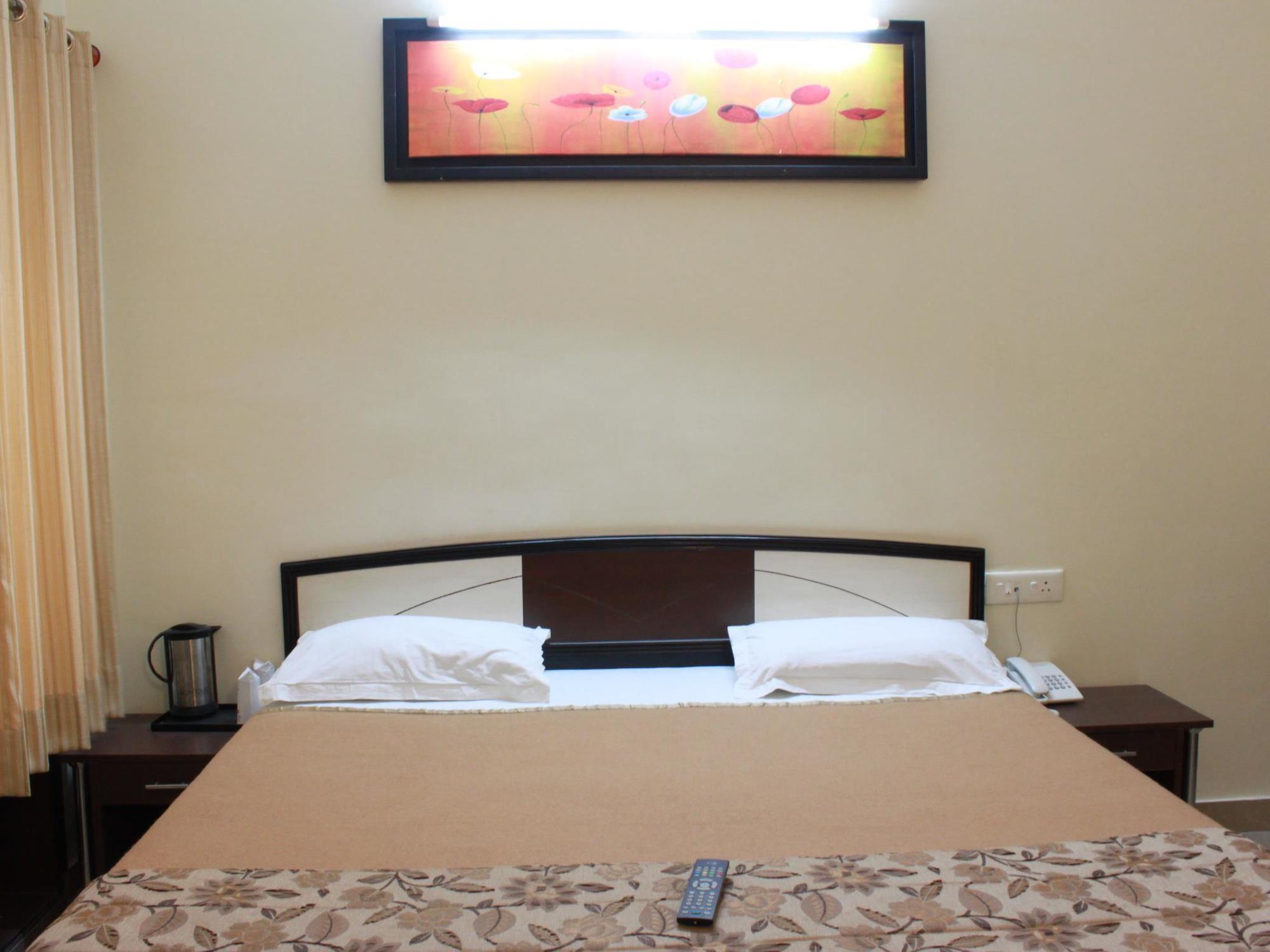 Hotel Utsav Ντεχραντούν Εξωτερικό φωτογραφία