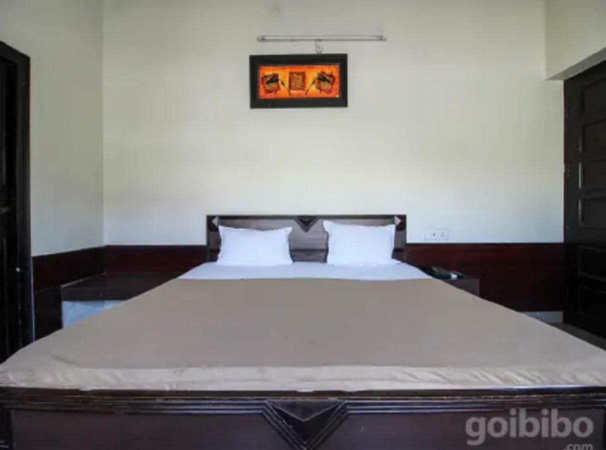 Hotel Utsav Ντεχραντούν Εξωτερικό φωτογραφία